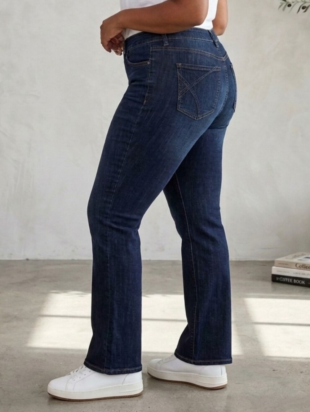 🛍NWT Lane Bryant Womens Size 14P Distinctly Bootcut Denim Blue Jeans C3
